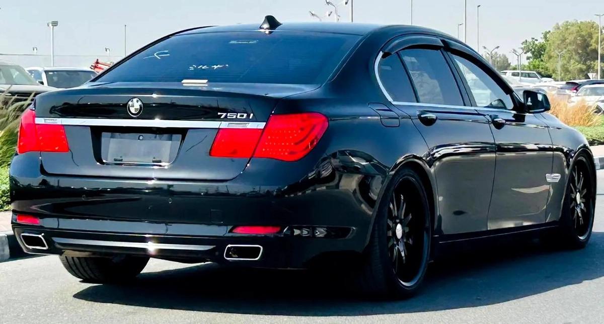 BMW 750I | 2010 | ONLY : 110417 KM | CLEAN TITLE | JAPAN IMPORT-10-10
