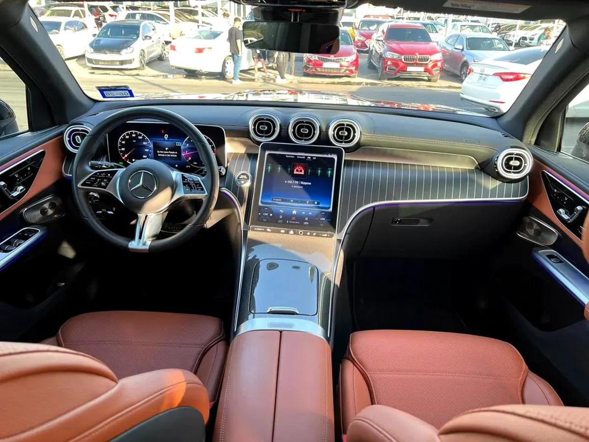 Mercedes-Benz GLC 300, 2023 - Pristine Condition-1-1