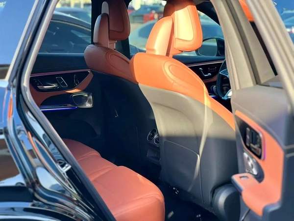 Mercedes-Benz GLC 300, 2023 - Pristine Condition