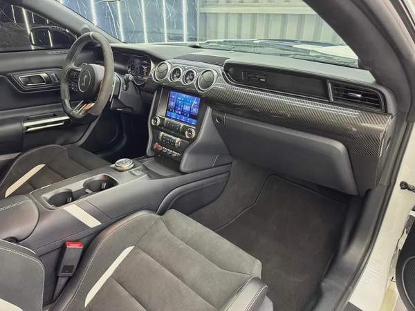 Ford Mustang Shelby GT500 2022 GCC specs, White/Blue for 375,000.00 AED