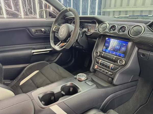 Ford Mustang Shelby GT500 2022 GCC specs, White/Blue for 375,000.00 AED