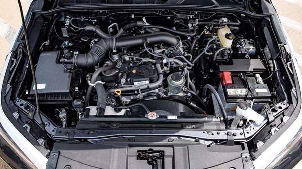 Toyota Fortuner FORTUNER SR5 2.7L PETROL FULL OPTION 4X4 2025