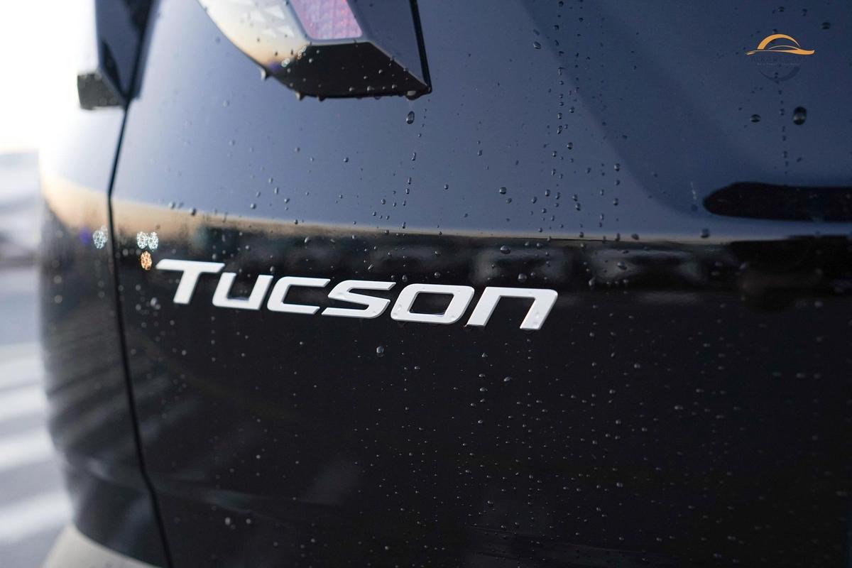 Hyundai Tucson Signature-1-1