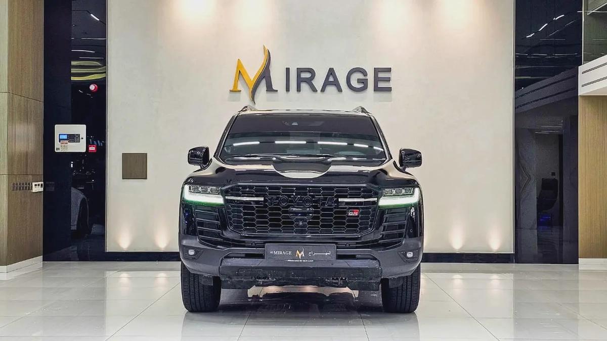 TOYOTA - LAND CRUISER - GR SPORT - 2023 - GCC SPECS - 130,000KM - FULL SERVICE HISTORY FROM AGENCY-11-11