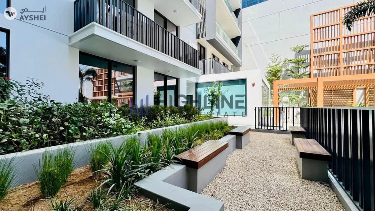 Alluring Style | Just Handed over | Best Amenities-7-7