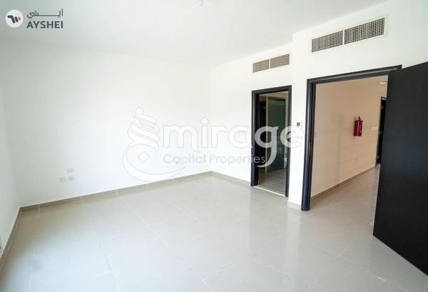 TOWNHOUSE FOR SALE IN CONTEMPORARY STYLE, AL REEF VILLAS