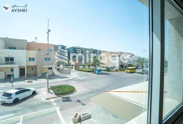 TOWNHOUSE FOR SALE IN CONTEMPORARY STYLE, AL REEF VILLAS