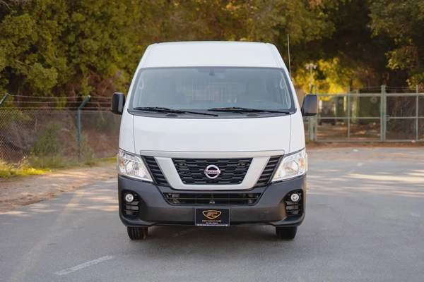 High-Roof Delivery Van | Automatic | GCC Specs | Ref#N26638