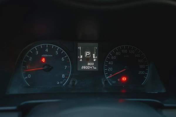 High-Roof Delivery Van | Automatic | GCC Specs | Ref#N26638