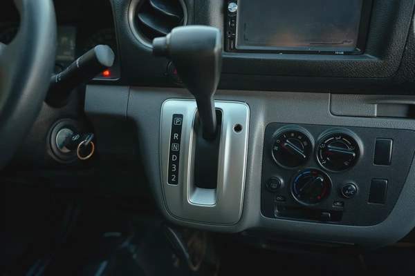 High-Roof Delivery Van | Automatic | GCC Specs | Ref#N26638