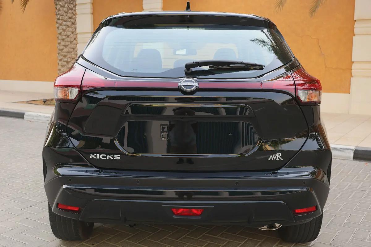 NISSAN KICKS SL 1.6L - GCC SPECS - 5 YEARS UNDER WARRANTY - FREE SERVICE CONTRACT - ACCIDENT FREE --7-7