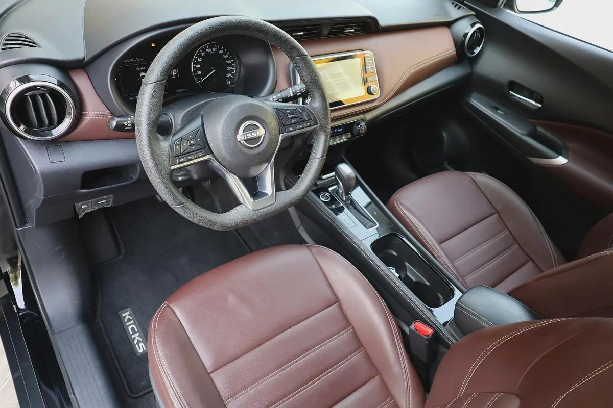 NISSAN KICKS SL 1.6L - GCC SPECS - 5 YEARS UNDER WARRANTY - FREE SERVICE CONTRACT - ACCIDENT FREE --12-12