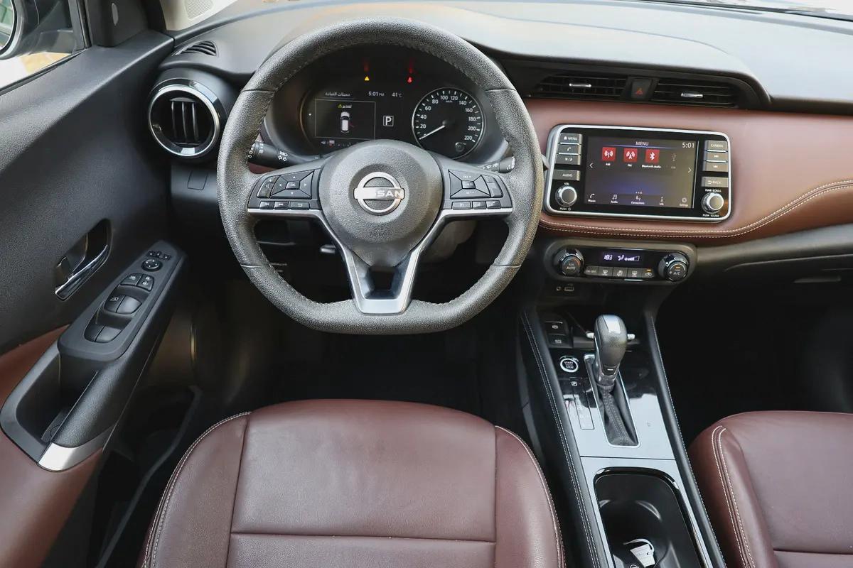 NISSAN KICKS SL 1.6L - GCC SPECS - 5 YEARS UNDER WARRANTY - FREE SERVICE CONTRACT - ACCIDENT FREE --13-13