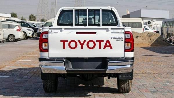 Toyota Hilux HILUX SR5 2.4L MT DIESEL 2024