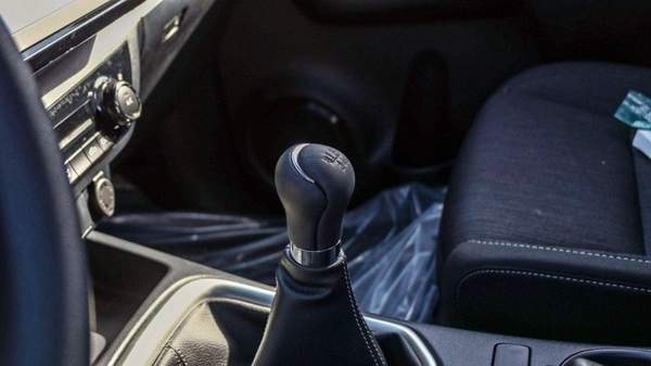Toyota Hilux HILUX SR5 2.4L MT DIESEL 2024