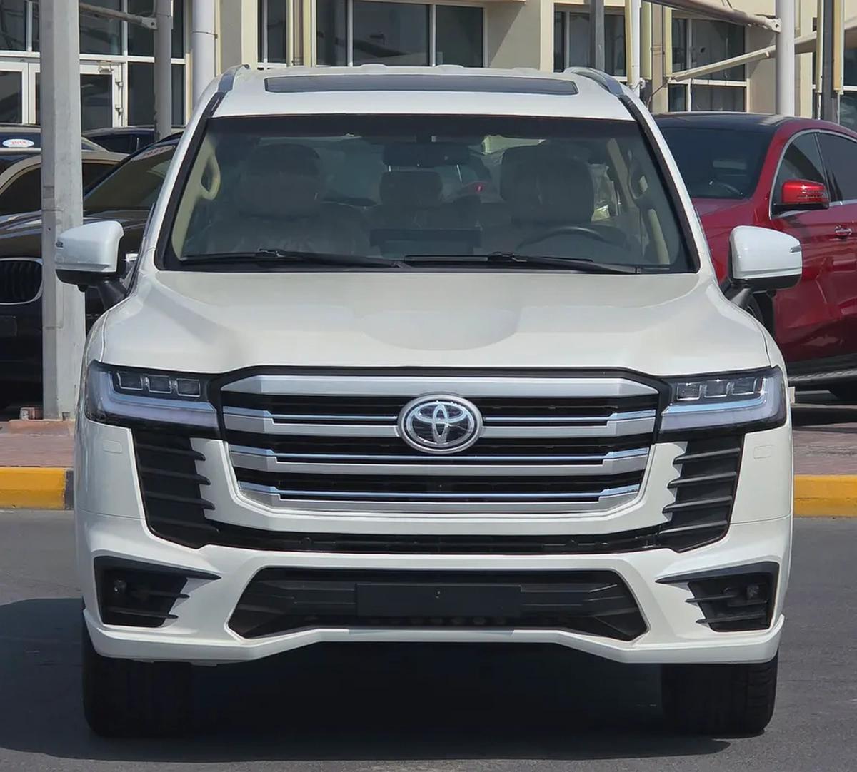 Toyota Land Cruiser GXR V6 4.0L Model 2014 Upgrade to New Face-lift 2024 Full Options-2-2