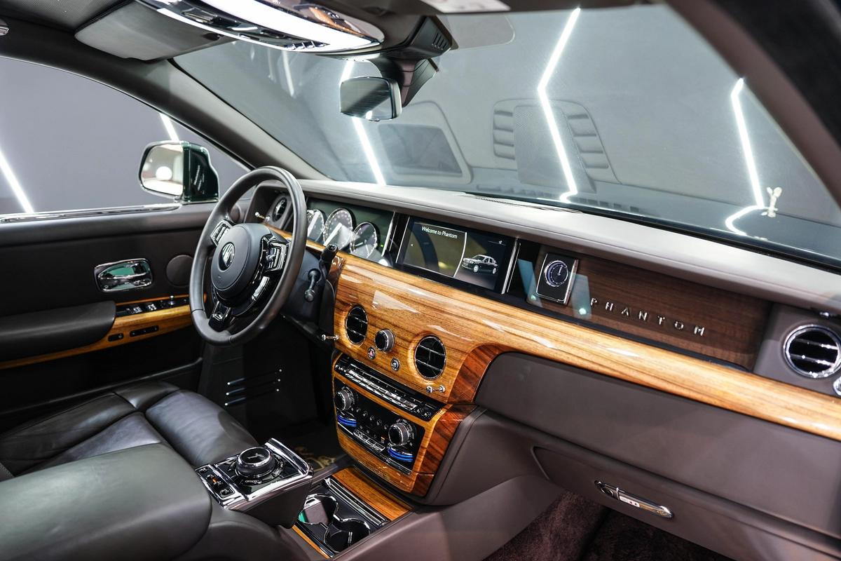 Rolls-Royce Phantom-6-6