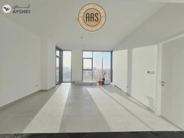 Luxurious Apartment ! Ready To Move ! With All Aminities ! Spacious