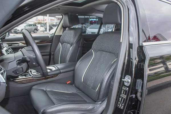 2022 - BMW 750I - IMMACULATE CONDITION - ONLY 59,000 KM DONE