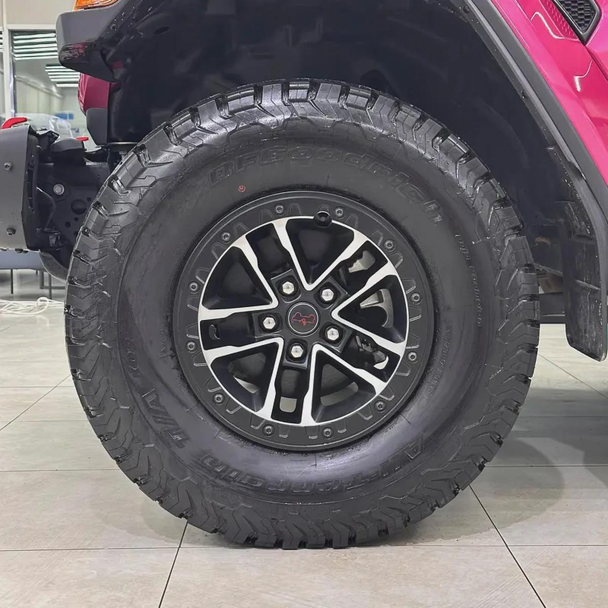 2024 Jeep Wrangler Rubicon V6-15-15