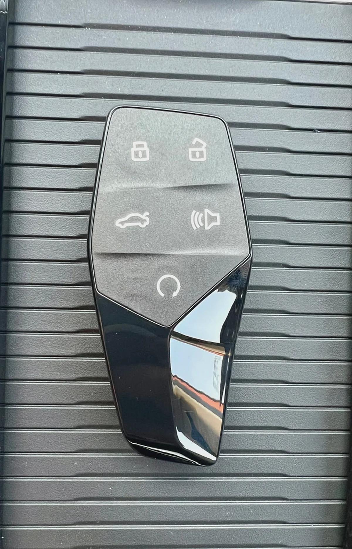 MG One Mid option / Lamborghini Orange-10-10