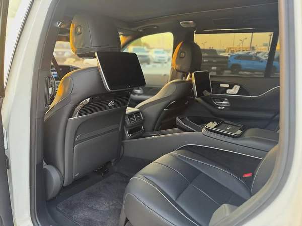 2023 - BENZ GLS600 - - /// BRAND NEW CONDITION /// - ONLY 11,000 KM