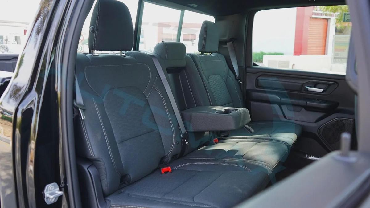 ( Only For Export ) 2025/2025 RAM 1500 Tradesman Hurricane SO 3.0TT Crew Cab 4X4 GCC BRAND NEW-13-13