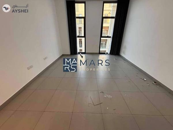 Big layout | Spacious | Ready to move