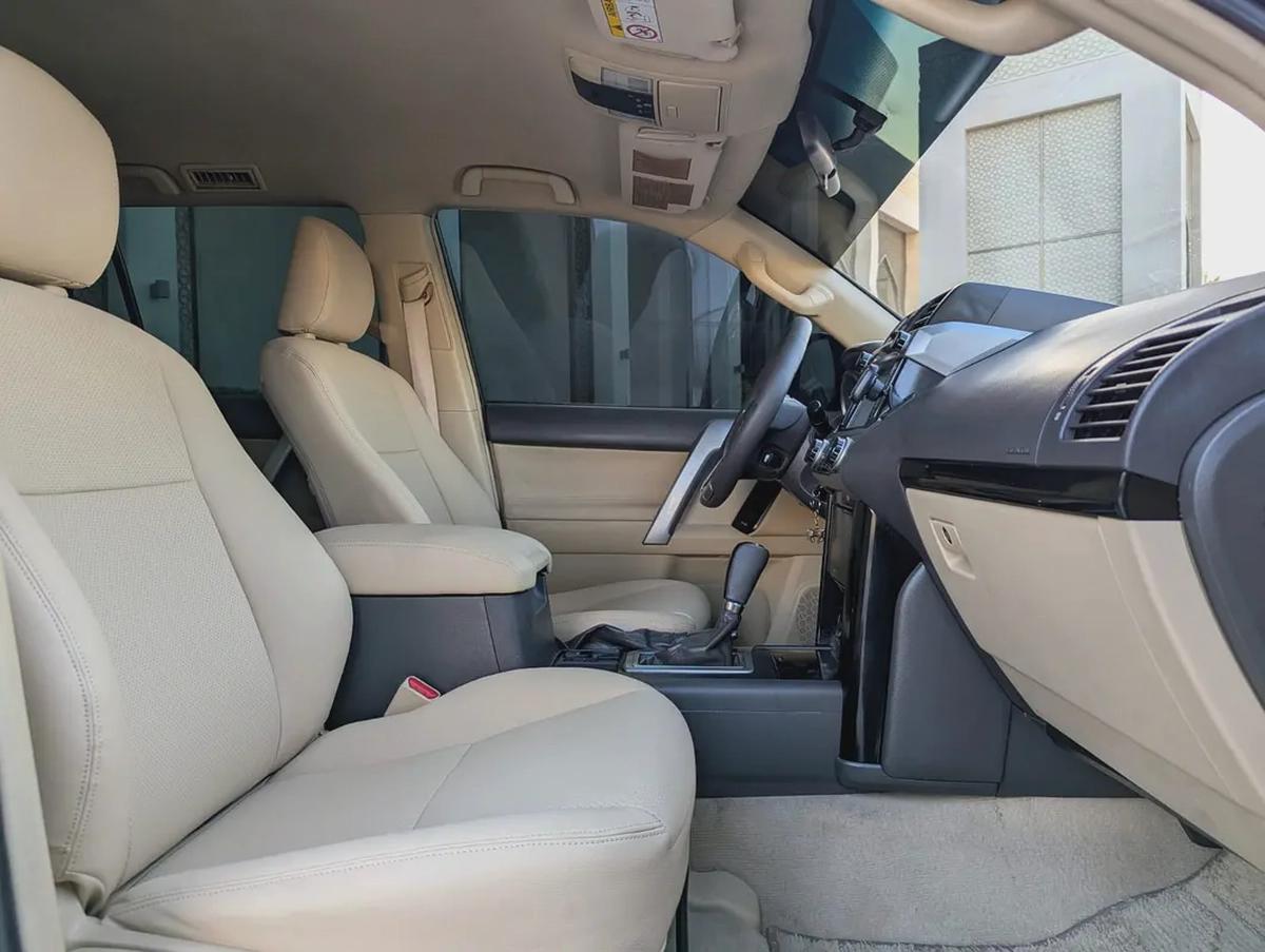 TOYOTA PRADO 2015 GCC V4 2.7L IN EXCELLENT CONDITION-3-3