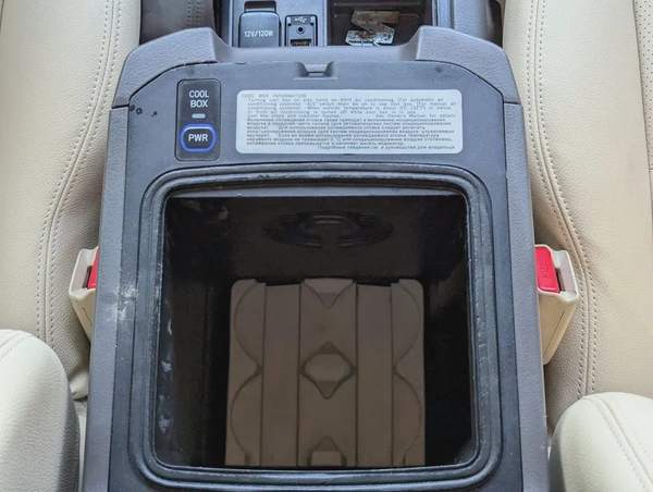 TOYOTA PRADO 2015 GCC V4 2.7L IN EXCELLENT CONDITION