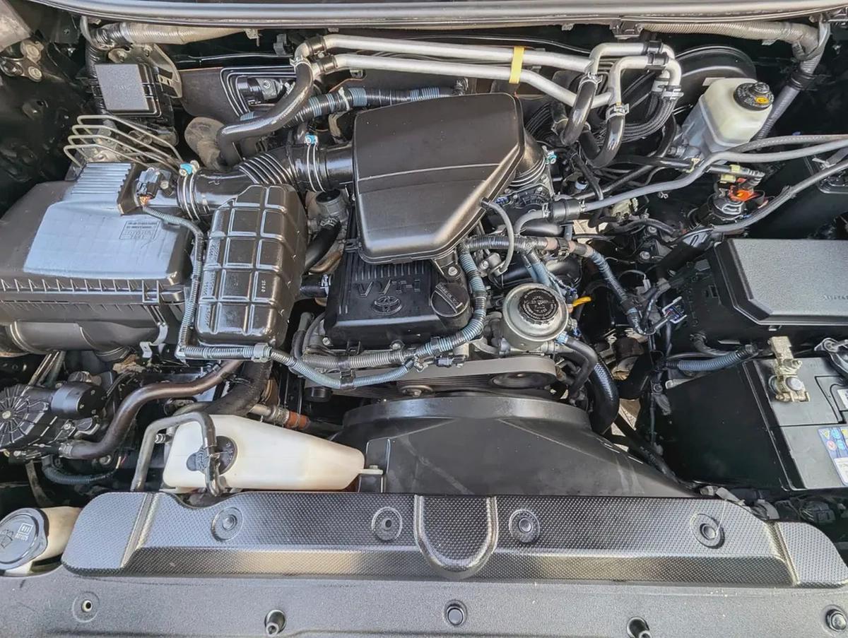 TOYOTA PRADO 2015 GCC V4 2.7L IN EXCELLENT CONDITION-9-9