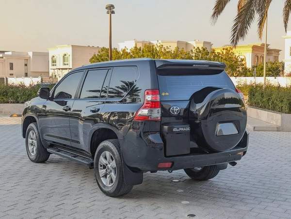 TOYOTA PRADO 2015 GCC V4 2.7L IN EXCELLENT CONDITION