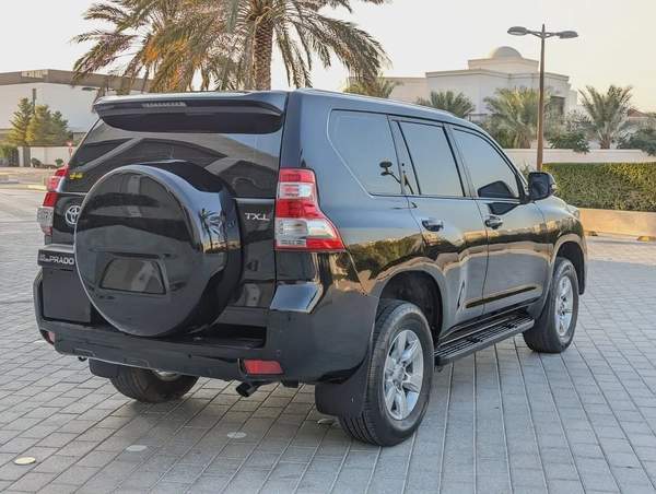 TOYOTA PRADO 2015 GCC V4 2.7L IN EXCELLENT CONDITION