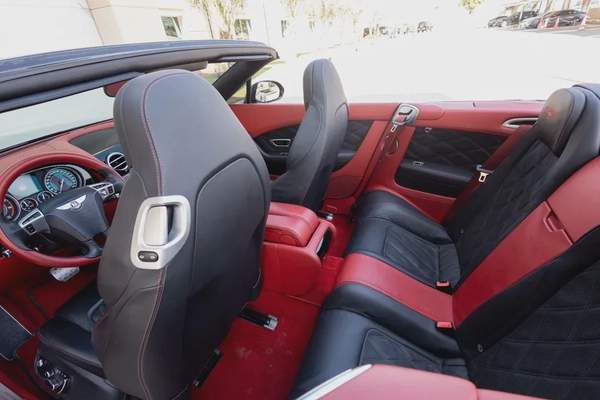 Bentley Continental GT 2013