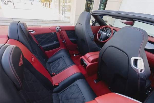 Bentley Continental GT 2013