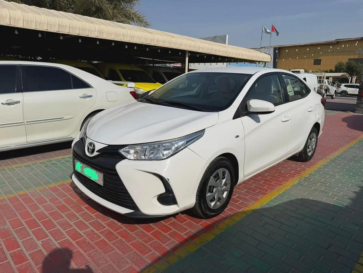 TOYOTA YARIS SEDAN KM IS NOT GENUINE-1-1