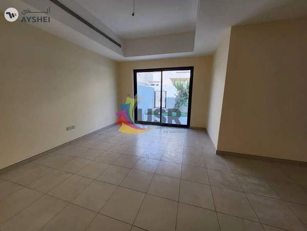AVAILABLE VILLA 3BR W/ MAID'S ROOM FOR FAMILY 170K