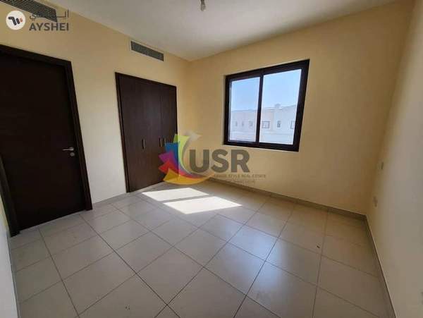 AVAILABLE VILLA 3BR W/ MAID'S ROOM FOR FAMILY 170K