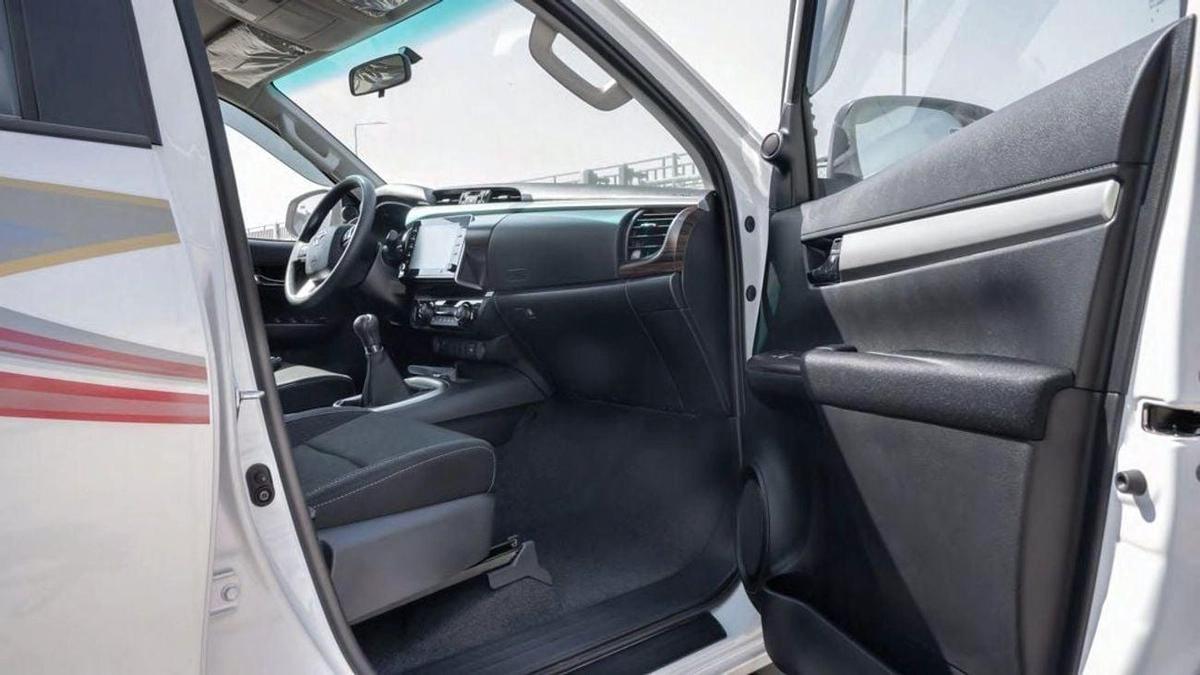 Toyota Hilux SR 2.7L-7-7