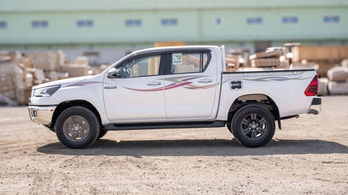 Toyota Hilux SR 2.7L-12-12