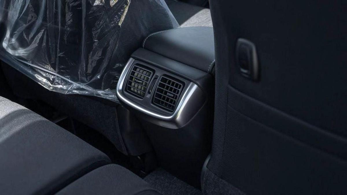 Toyota Hilux SR 2.7L-19-19