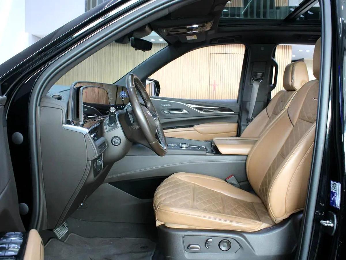 2023 Cadillac Escalade sport platinum-9-9