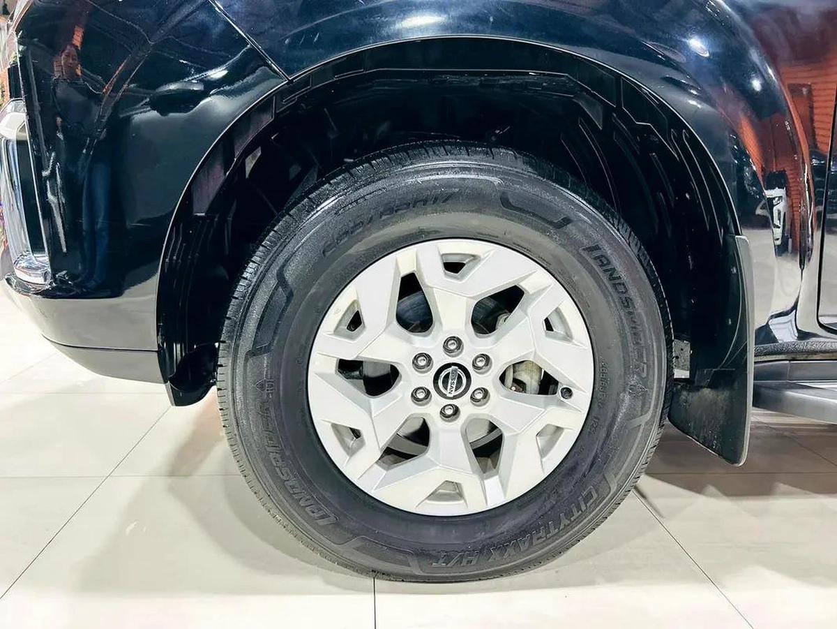 Nissan Xterra Titanium-12-12