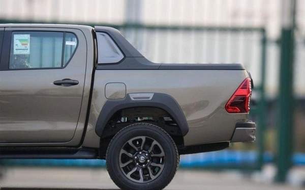 Toyota Hilux TOYOTA HILUX ADVENTURE PETROL 4.0L