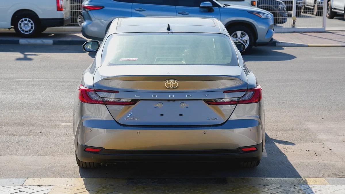 TOYOTA CAMRY LUMIER 2.5L HYBRID FULL OPTION MODEL 2025-17-17