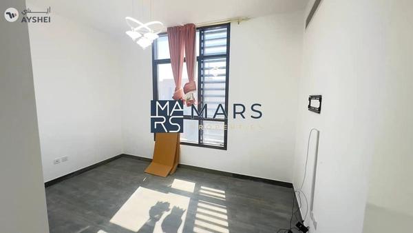 Luxurious 4 bedrooms corner unit available for rent in nasma for 150,000 AED