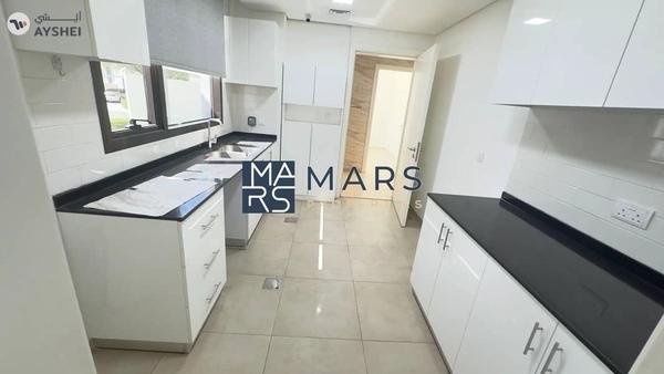 Luxurious 4 bedrooms corner unit available for rent in nasma for 150,000 AED