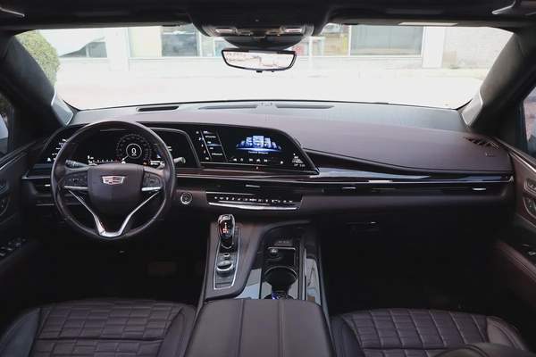 Cadillac Escalade ESV Platinum - 2021 - GCC Specs - Original Paint