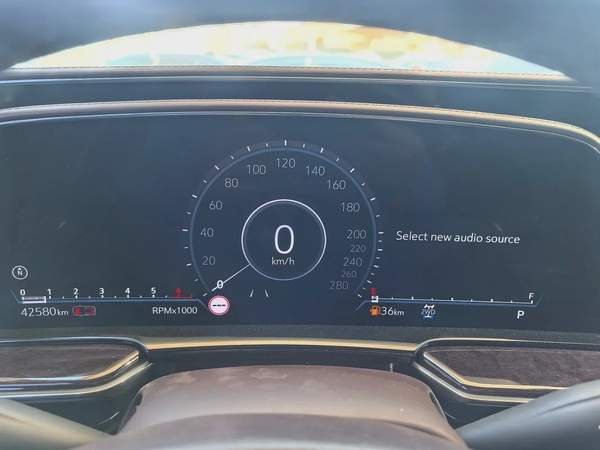 Cadillac Escalade ESV Platinum - 2021 - GCC Specs - Original Paint