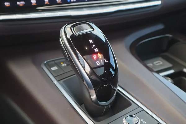 Cadillac Escalade ESV Platinum - 2021 - GCC Specs - Original Paint